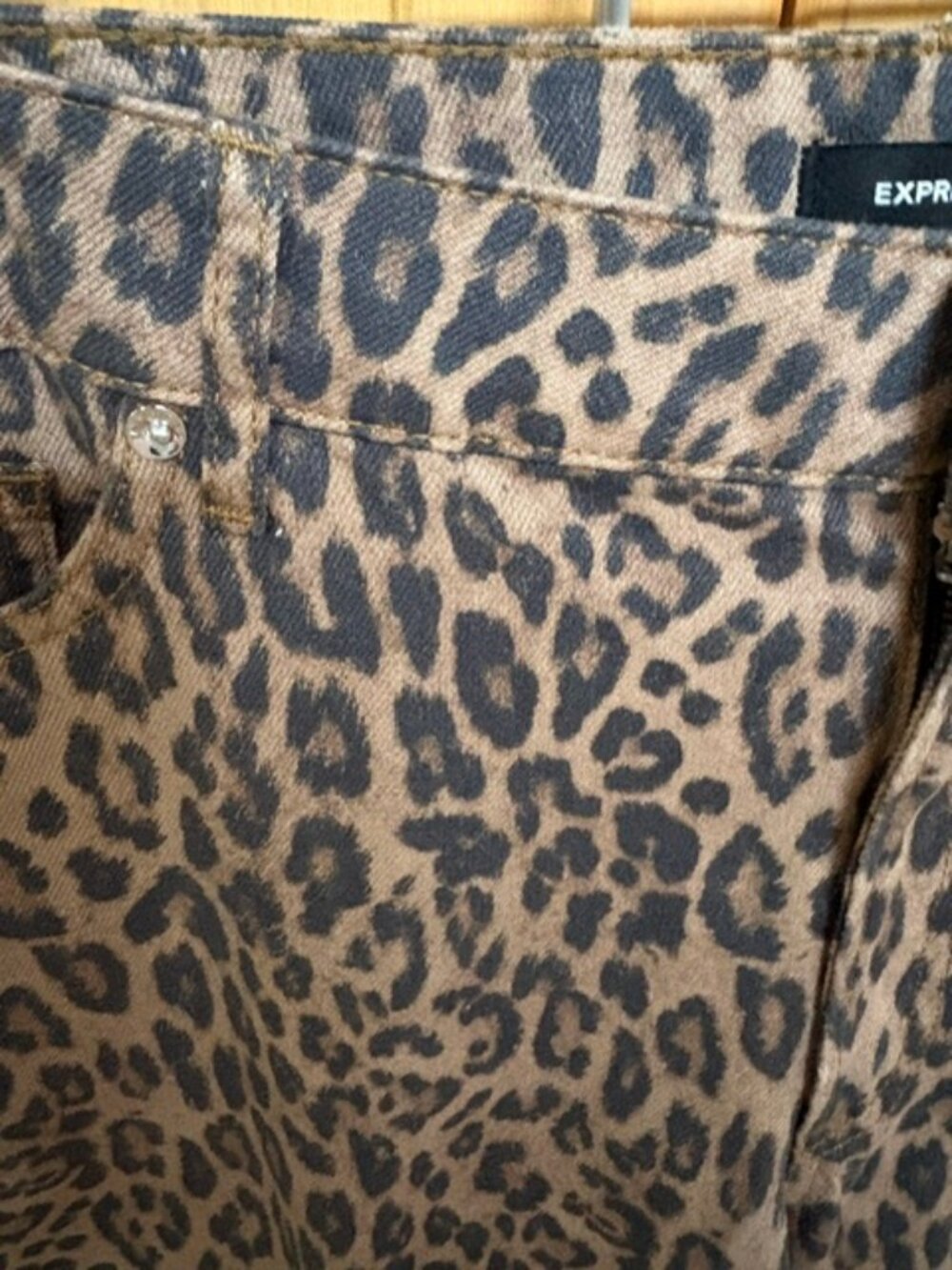 Express Leopard Jeans - Picture 3 of 5